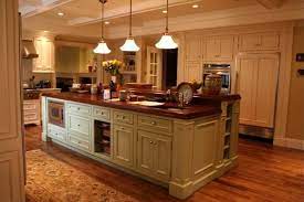 We provide free estimates for all custom cabinetry and countertops. Painted Traditional Kitchen From Thesharpwoodworking Com In Canton Ma Luxury Kitchen Cabinets Custom Kitchen Cabinets Kitchen Cabinet Makers