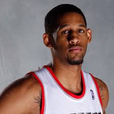 Acker: Blazers G Allen Crabbe Walked Home From Training Camp, Shares Car  With Roommate