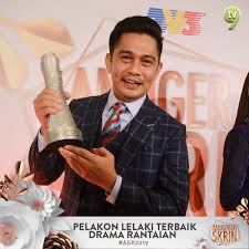 Sebenarnya julia farhana marin atau dikenali sebagai julia marin pelakon baru yang berdarah kacukan melayu dengan itali. Tv9 Malaysia On Twitter Tahniah Fizzfairuzofficial Merangkul Anugerah Pelakon Lelaki Terbaik Drama Rantaian Ask2019 Teruskan Menonton Ask2019 Di Tv3 Strim Live Hd Di Https T Co Tmqydwj57l Https T Co Fn7ow45oop