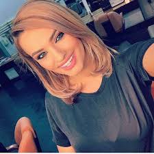 Diana enache este căsătorită cu un regizor pe nume adrian horobeţ, cu care are un băieţel, pe nume tomas. Diana Fiica Lui Adrian Enache IncÄƒ Are Traume De Cand A Fost AgresatÄƒ In Scara Blocului Sunt TÄƒiatÄƒ La Gat Pe Sani Pe Maini La Tendoane È™i In Palme