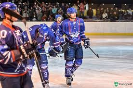 Les cinq joueurs de champs/ sur la patinoire le jeu de hockey sur glace a eu beaucoup de noms et règles différentes à travers les années. Coupe De France De Hockey Sur Glace Les Resultats D Hier