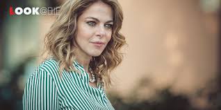 Claudia gerini we love you, questo è certo. Borsa Moda 2019 Il Modello Di Borse A Tracolla Di Claudia Gerini Tendenza Estate 2019