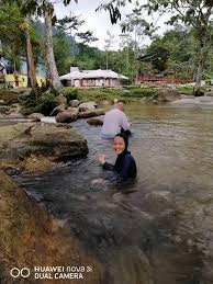 Air terjun ini terletak di hutan rekreasi sungai tekala, hulu langat. Kejadian Kepala Air Di Ulu Yam