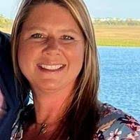 Mary Weise's Instagram, Twitter & Facebook