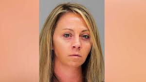 Extraordinary act of mercy: Brother of Botham Jean hugs and forgives Amber  Guyger after 10-year sentence imposed