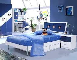 Mickey mouse's faithful canine friend, pluto, is now here in wall decal form! Mickey Mouse Bedroom Ideas Bed Themed Decor Atmosphere Ears Template Nursery Room For Toddlers Clubhouse Items Dessert Table Decoration Apppie Org