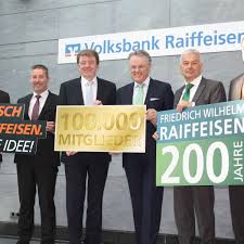 Mit Ruckenwind Ins Raiffeisenjahr Wirtschaft In Der Region