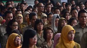 Jika begitu mungkin salah satu. Gaji Pns Naik 5 Hingga 2 000 Honorer Akan Dipecat Okezone Economy