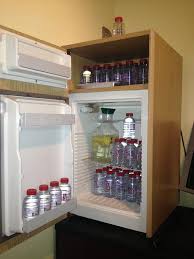 ثلاجات صغيرة لغرف النوم احدث الاشكال للثلاجات الصغيرة المناسبة لغرفة النوم عيون الرومانسية