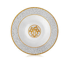 The Different Types Of Dining Plates And Their Uses