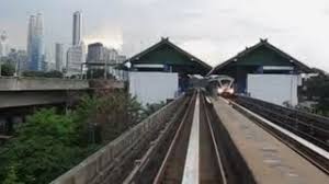 Dua pekerja pembinaan cedera, manakala seorang lagi terperangkap selepas sebahagian daripada struktur bangunan parkir bertingkat stesen lrt putra terminal. Malaysia Kl Onboard Kuala Lumpur Lrt Kelana Jaya Line Terminal Putra Gombak Kl Sentral Youtube