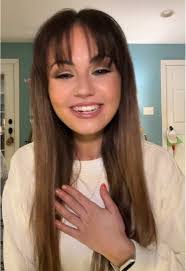 Ella Kellogg's Instagram, Twitter & Facebook