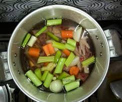 Simak pembahasan dibawah ini ya. 2 Bahan Asas Bone Broth Ini Berkesan Nyahkan Virus Demam Bayi Tapi Mak Jangan Sampai Salah Masak Mingguan Wanita
