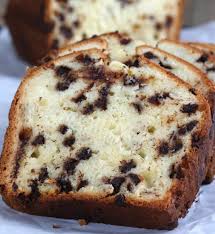 Cake Au Yaourt Et Pepites De Chocolat Au Thermomix Cake Au Yaourt Recette Cake Recette Gateau Thermomix