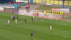 Sibienii evită retrogradarea directă și merg la baraj articol scris de digi sport 19.05.2021, 20:20. Rezumat Hermannstadt Fc ArgeÈ™ 4 1 Etapa 29 Liga 1 2020 2021 Youtube