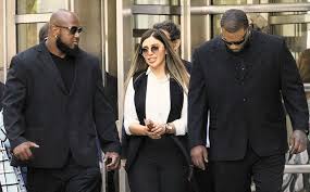 El chapo's wife emma coronel aispuro makes classy debut on on vh1's 'cartel crew'. Emma Coronel Aispuro Kinder El Chapo S Wife Emma Coronel Aispuro Arrested In Emma Coronel Aispuro Nacio En Estados Unidos Weantwoman