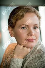 KATE PHILLIPS KEPT HER HEAD TO LAND STARRING ROLE AS JANE SEYMOUR IN BBC's  WOLF HALL