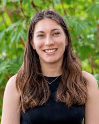 Stephanie Roa's Instagram, Twitter & Facebook