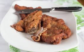 Hice milanesas de pollo con crema de queso para la cena.i made chicken cutlets with cheese sauce for dinner. Schnitzels Pilar S Chilean Food Garden