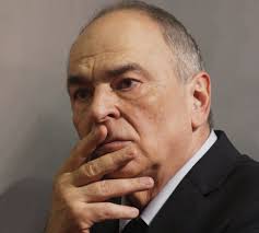 Gabriel liiceanu suit d'abord un enseignement en philosophie à l'université de bucarest (obtenant sa licence en 1965 en tant que major), puis en lettres classiques. Gabriel Liiceanu Despre Cele Trei Meserii Despre