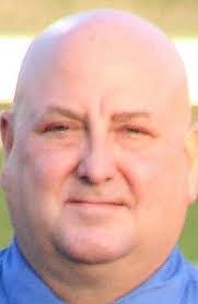 Kent Lloyd's Instagram, Twitter & Facebook