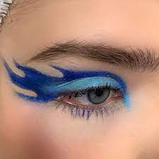 Blue eyeshadow comes in many versatile forms and shades. Pin On Ojos Make Up