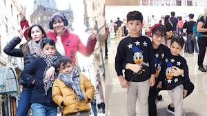 Bunga zainal secara tegas menampik dan terkesan tidak ingin cerita kehidupannya menjadi konsumsi publik. Beda Ibu Ini 6 Potret Kompak Anak Bunga Zainal Dan Kakak Sambungnya Hot Liputan6 Com