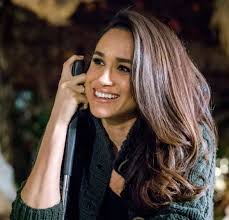 Meghan Markle Turns to Her $36000 Fortuna Necklace for a Little Luck in the  Face of Career Misfortune