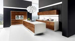 Rather than to choose just one color for the kitchen cabinets, the trend in 2020 is to choose one or several elements, like the kitchen island, kitchen wall cabinets, or base cabinets in daring colors, like dark red, bright yellow, green, or navy blue. 20 Ideas For Wood Kitchen With Modern Design And Warm Color Interior Design Ideas Ofdesign
