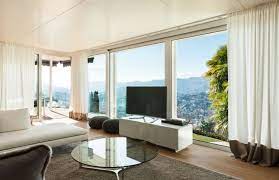 Fernseher Vor Fenster Aufstellen Tv Gerat Im Wohnzimmer Couch Design Gestaltungsmoglichkeiten Ausblick Vorhange Wohnzimmer Rustikale Vorhange Schone Vorhange