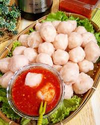 500 gr udang kupas 150 ml air es 2 butir telur ayam 6 siung bawang putih 6 butir bawang merah lihat lebih banyak bahan. Pempek Udang Ikan Saus Terasi Resepkoki Co