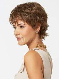 Pour moderniser votre coiffure, rien de mieux qu'un passage chez le coiffeur. Coupe Mi Court Degrade Coupe De Cheveux Courte Coupe De Cheveux Cheveux Courts