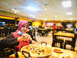 Kota kinabalu sabah salah satu tempat paling popular untuk percutian di malaysia. Steamboat Bakar Kota Kinabalu Beitrage Kota Kinabalu Speisekarte Preise Restaurant Bewertungen Facebook
