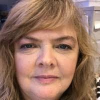 Melissa Trowbridge's Instagram, Twitter & Facebook