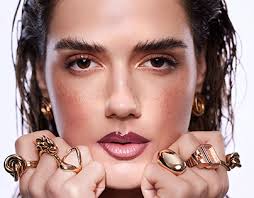 Beautyshoot 项目:: Photos, videos, logos, illustrations and branding ::  Behance