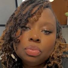 I'm just around the corner from you I'll wait 👑