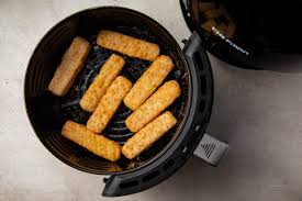 Baking is suitable for large to medium pieces as smaller pieces can easily get burned. Easy Crispy Air Fryer Frozen Fish Sticks 40 Aprons