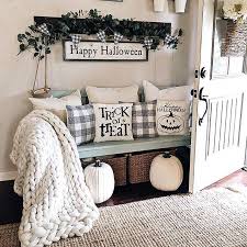 Farmhouse Style Halloween Decor Entryway Halloween Decor Neutral Fall Decoration Ideas Halloween Hallowe Fall Home Decor Home Decor Seasonal Home Decor