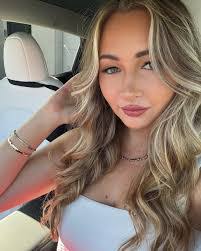 Chelsea Taggart's Instagram, Twitter & Facebook