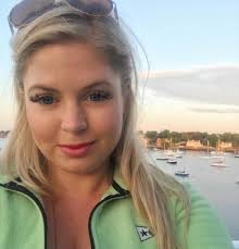 Holly Cameron, Real Estate Diva