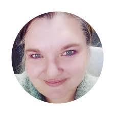 Lauren Kinghorn's Instagram, Twitter & Facebook