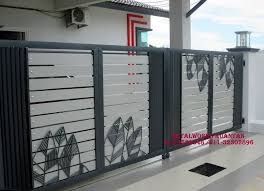 Ide pagar ini juga cocok diterapkan di rumah yang luas lahannya terbatas. 27 Populer Desain Pagar Rumah Aluminium Pagar Rumah