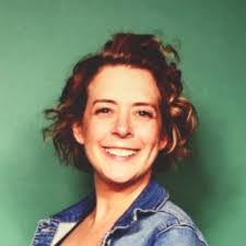 Stephanie Scholl's Instagram, Twitter & Facebook