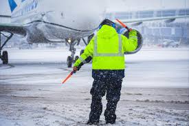 We're here 24/7 to tell you what you need to know to get you where you want to go. United Airlines United Twitter