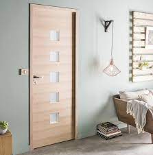 Une Porte Interieure Moderne Et Originale Salle De Bain En Bambou Meuble De Salle De Bain Bloc Porte