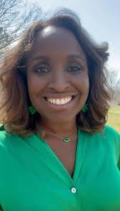 Deirdre Miller's Instagram, Twitter & Facebook