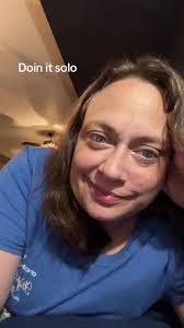 Heather Bolinger's Instagram, Twitter & Facebook