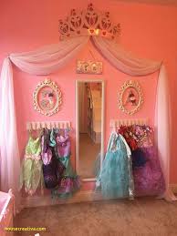 Lol exquisitely elegant and luxurious, this comforter set is ready to transform bedroom décor. Fresh Purple And Orange Bedroom Decor Homedecoration Homedecorations Homedecorationideas Homedecorationtrends Hom Princess Room Girls Playroom Girl Room