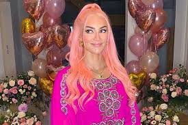 Sophie knows better, ask your baby mother. Drake S Baby Mama Sophie Brussaux Celebrates Birthday With New Photo Of Adonis Rap Up