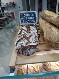 Durant la période de confinement, votre boulangerie le fournil de la place ajuste ses horaires et sera ouverte chaque jour de 7h à 13h45 prenez soin de vous et de vos proches. Fournil De L Artisan Des 7 Deniers Toulouse Bakery Near Me Book Now